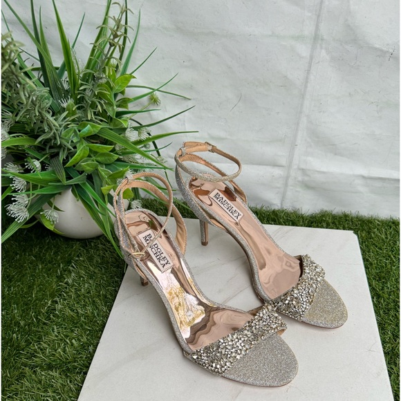 Badgley Mischka Women's Jen
Heeled Sandal embroidered size 8 - Picture 8 of 12